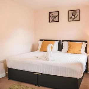 https://snapos-luxury-serviced-apartments-tudor-close.yorkshirehotels.net