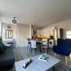 https://cosy-and-central-abbey-street-apt.dublin-hotelsweb.com